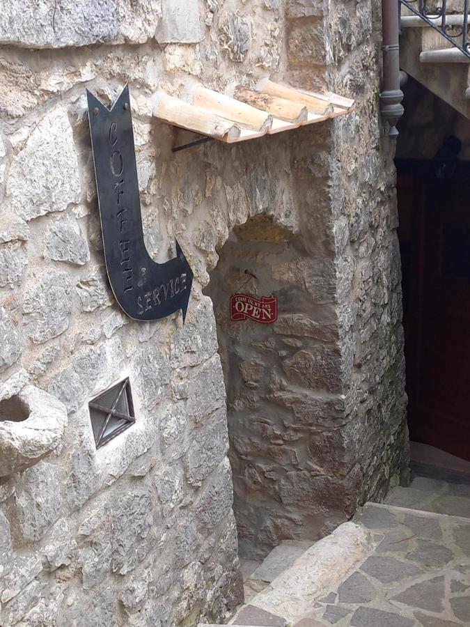 Casa Vacanze "Pietra Viva" Castelnuovo Parano المظهر الخارجي الصورة